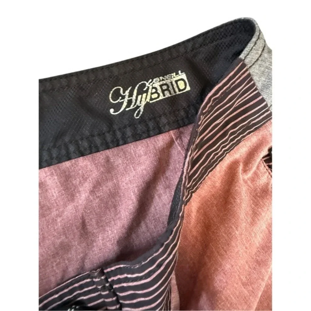 O'Neill Mauve Stripe Accent Hybrid‎ Board Shorts Size 30 Coastal Gorpcore Surf